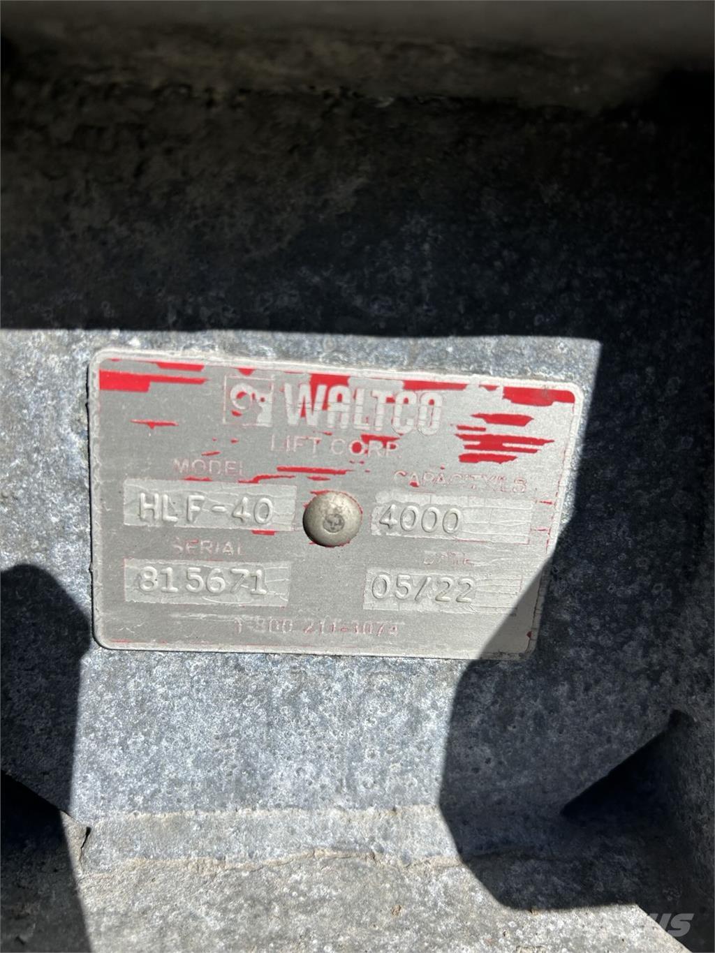 International MV607 厢式货车