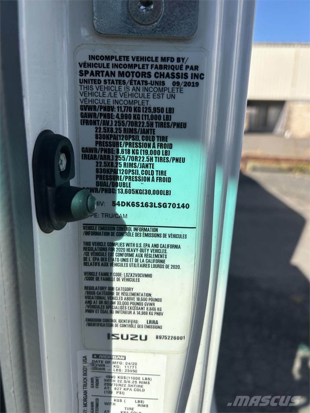 Isuzu FTR 厢式货车