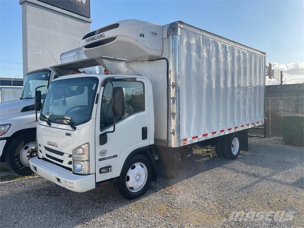 Isuzu NPR 厢式货车