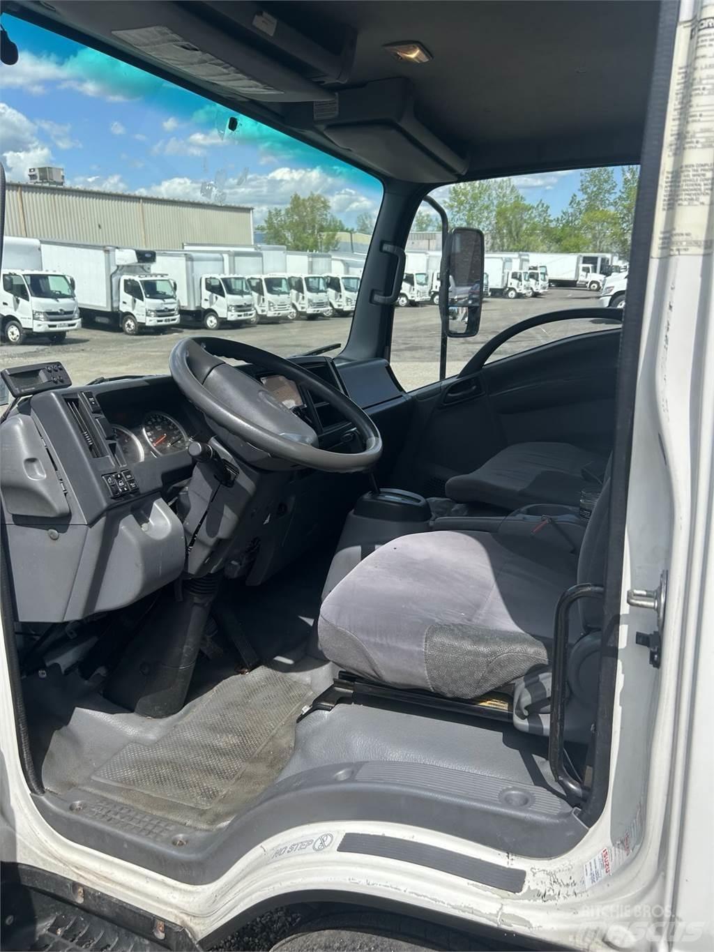 Isuzu NPR HD 厢式货车