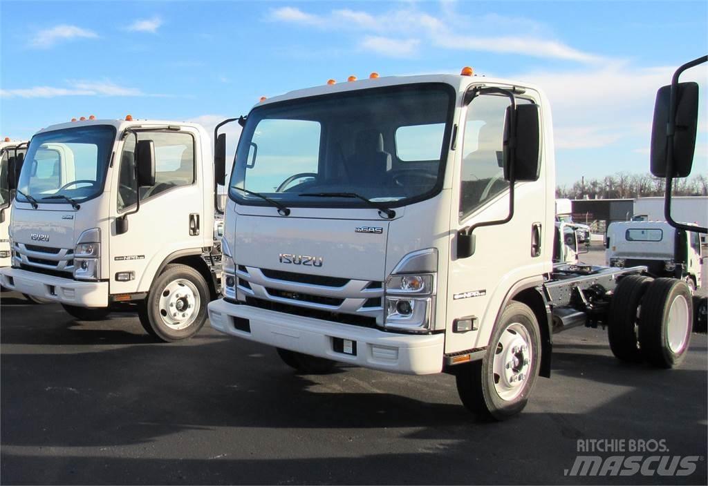 Isuzu NPRHD 平板车