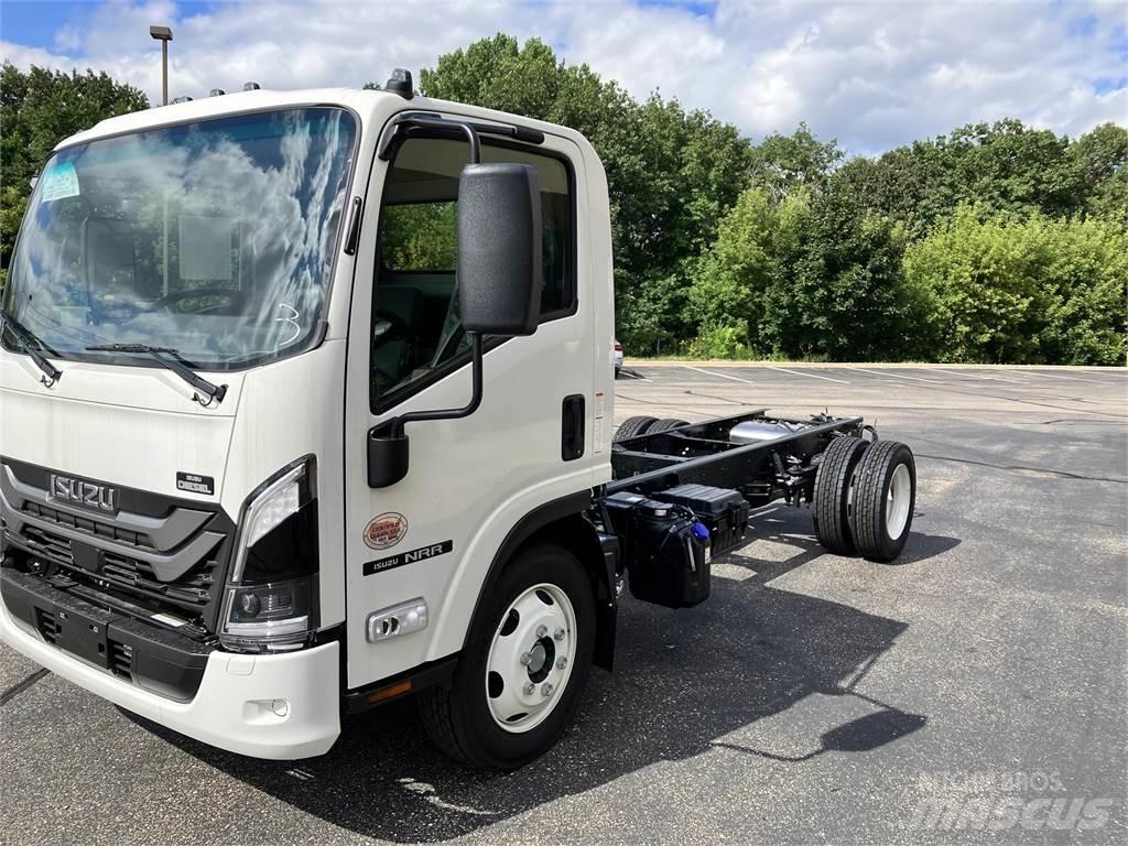 Isuzu NRR 平板车