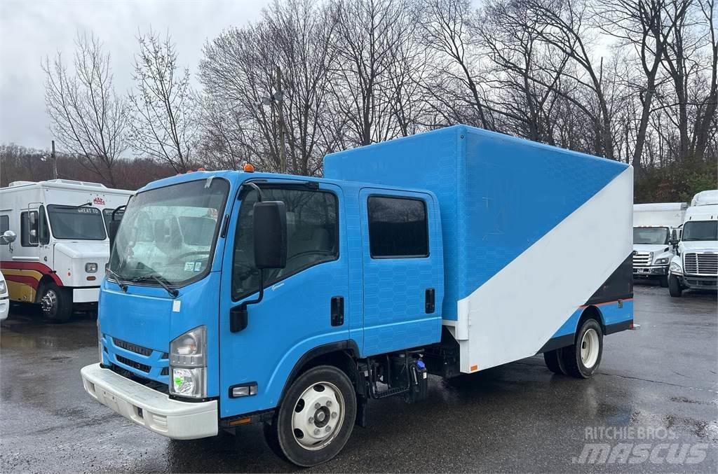 Isuzu NRR 厢式货车