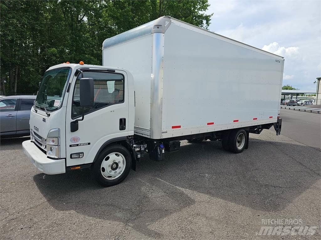 Isuzu NRR 厢式货车
