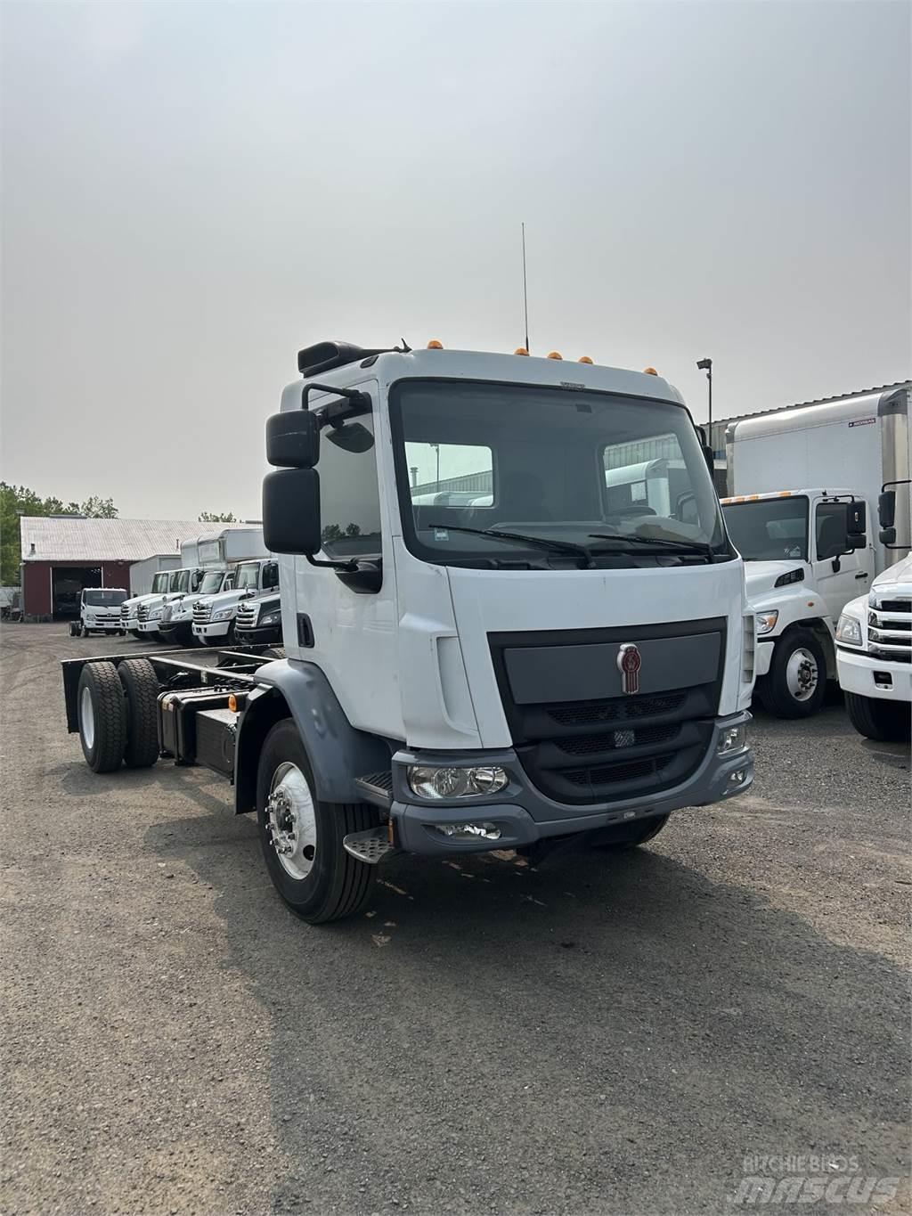 Kenworth K270 平板车
