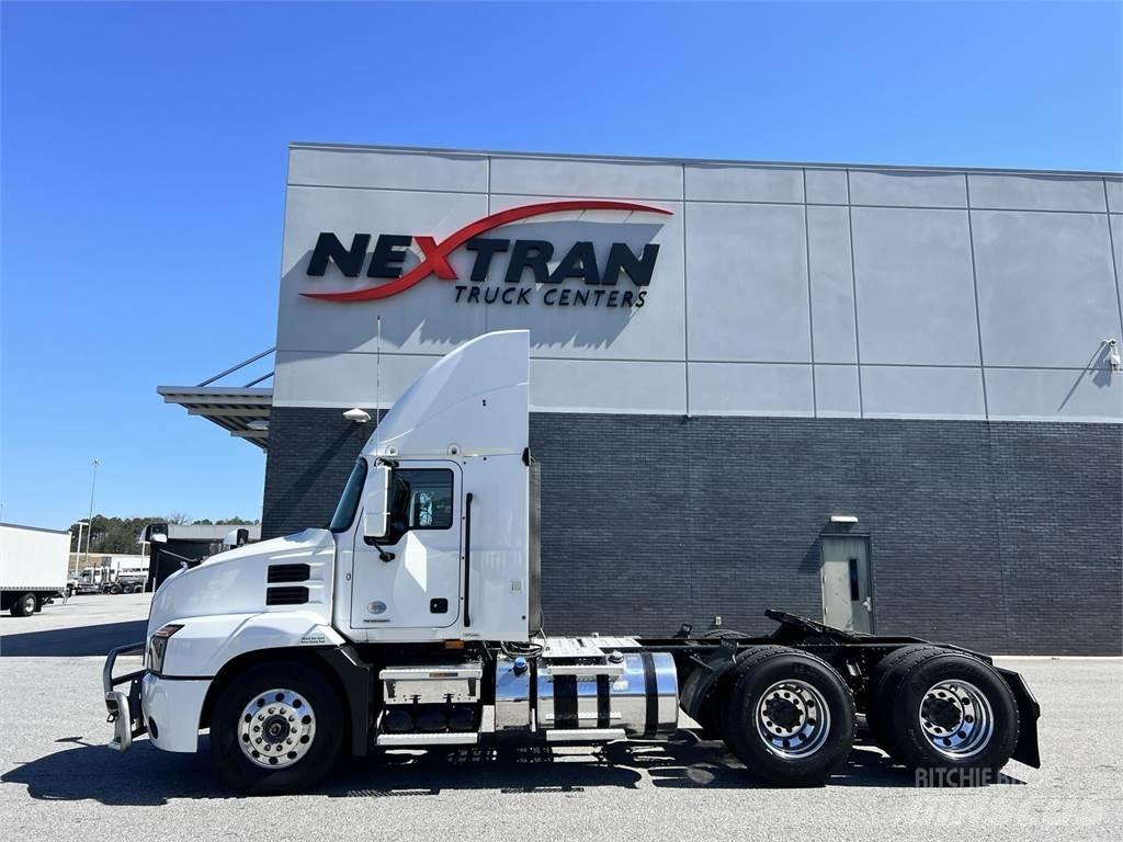 Mack AN64T 牵引车