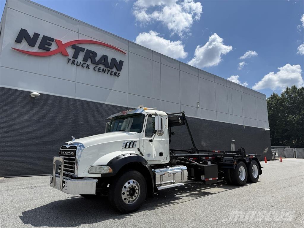 Mack GR64B 其他货车