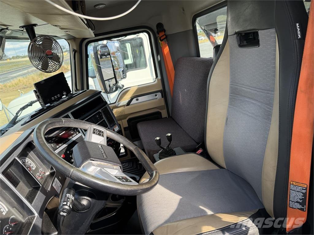 Mack GR64BR 其他货车