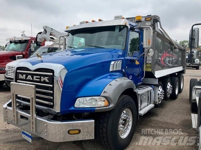 Mack Granite 平板车