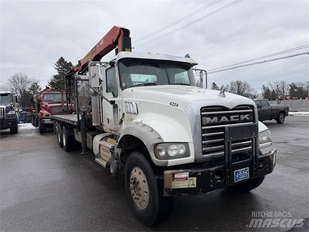 Mack GU700 平板车