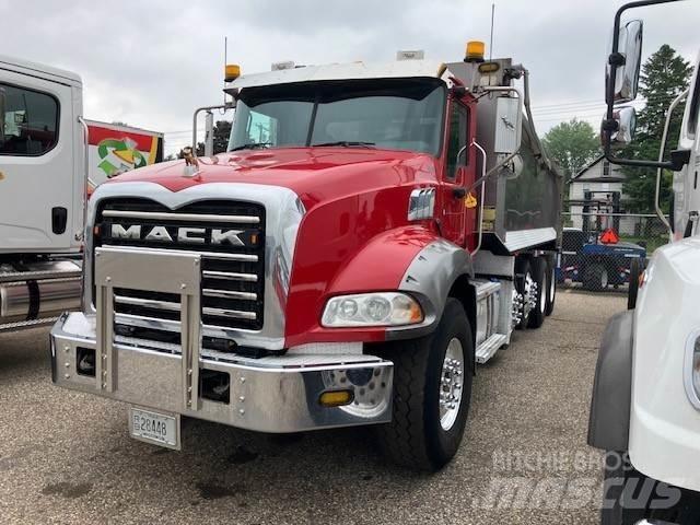 Mack GU800 平板车