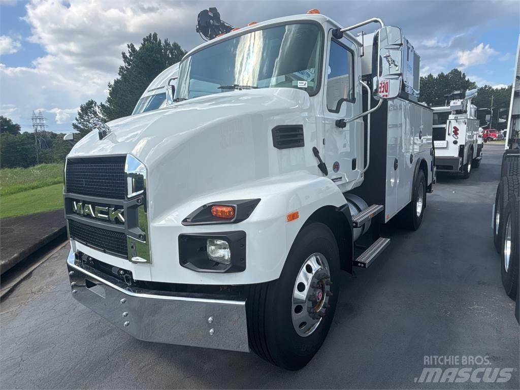 Mack MD6 42R 平板车