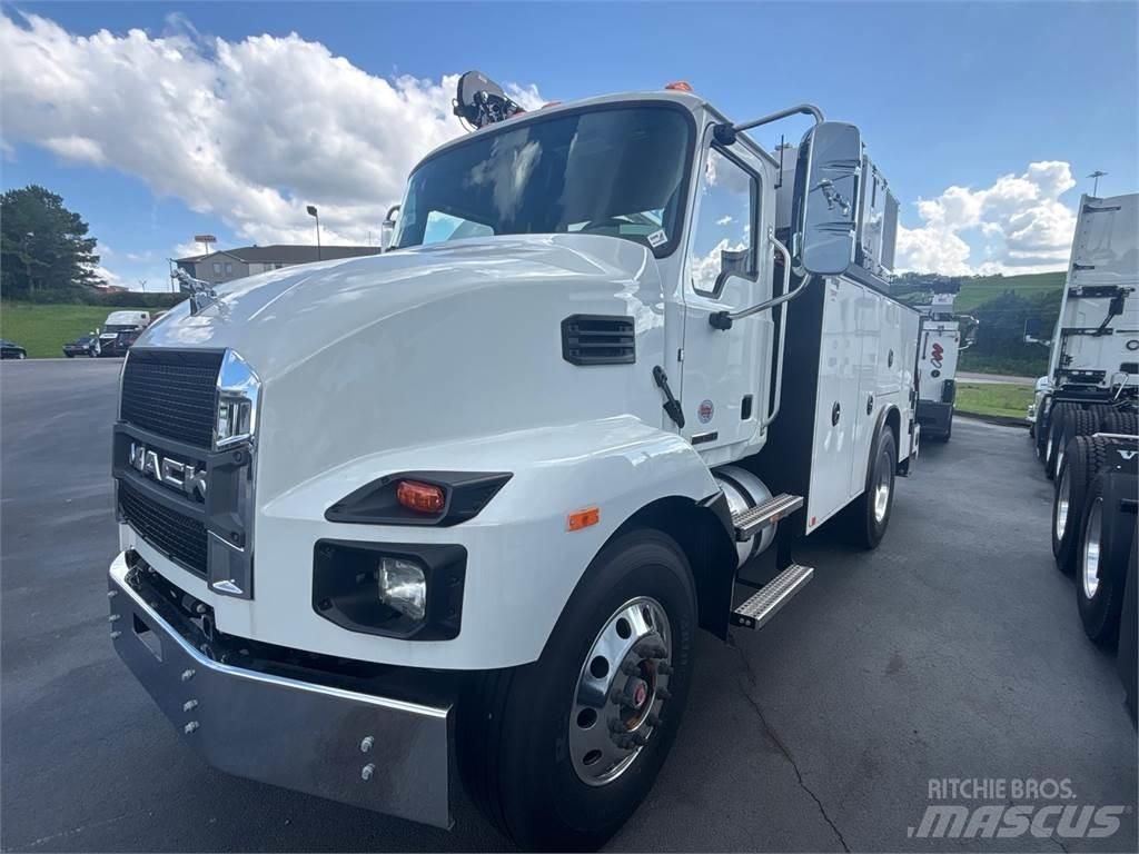 Mack MD6 42R 平板车