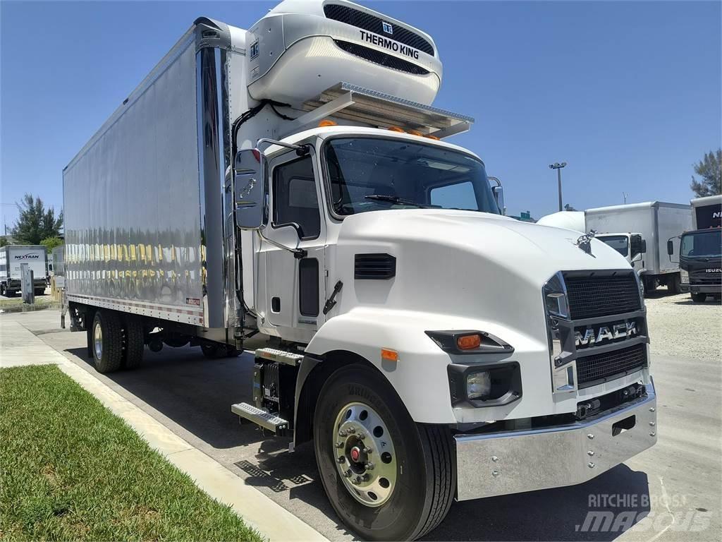 Mack MD6 42R 牵引车