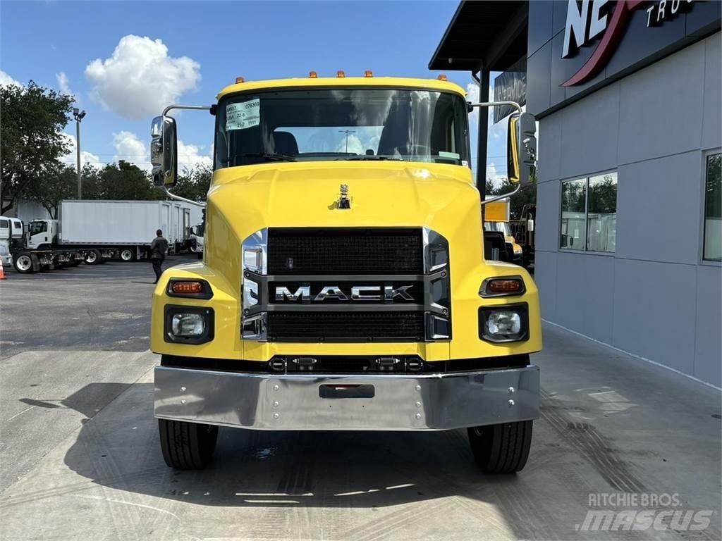 Mack MD7 42R 林业机械-其他