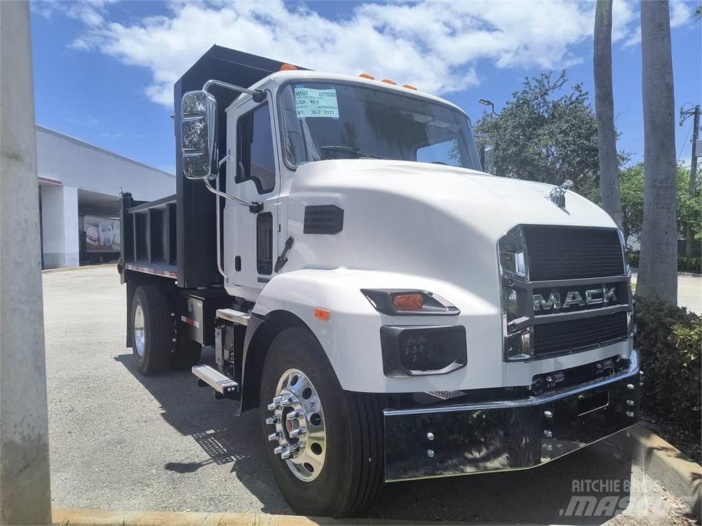 Mack MD7 42R 自卸式货车