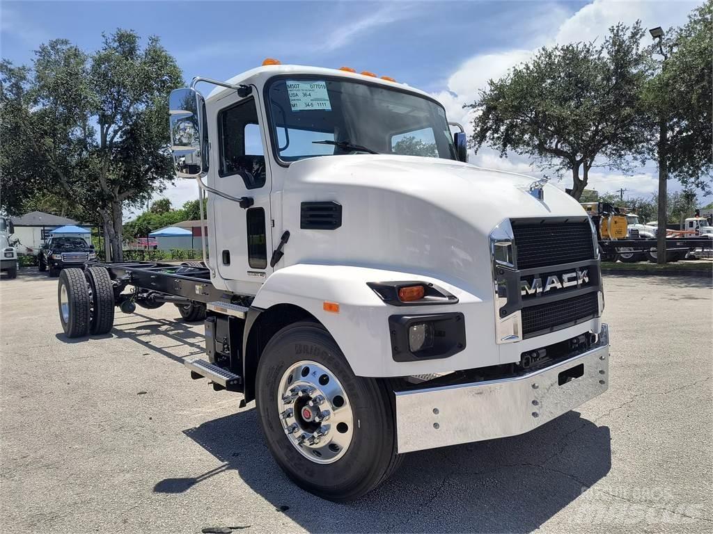 Mack MD7 42R 自卸式货车