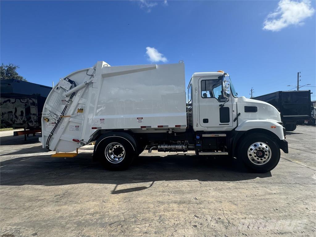 Mack MD7 42R 其他货车