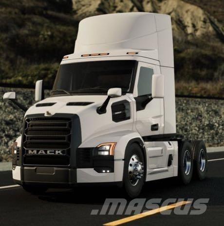 Mack PR64T 牵引车