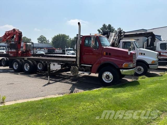 Sterling TRUCK LT9522 牵引车