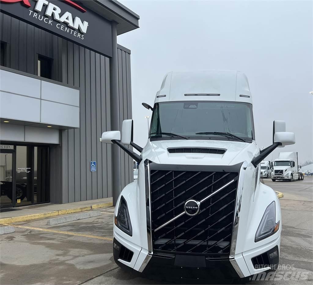Volvo NEW VNL860 牵引车