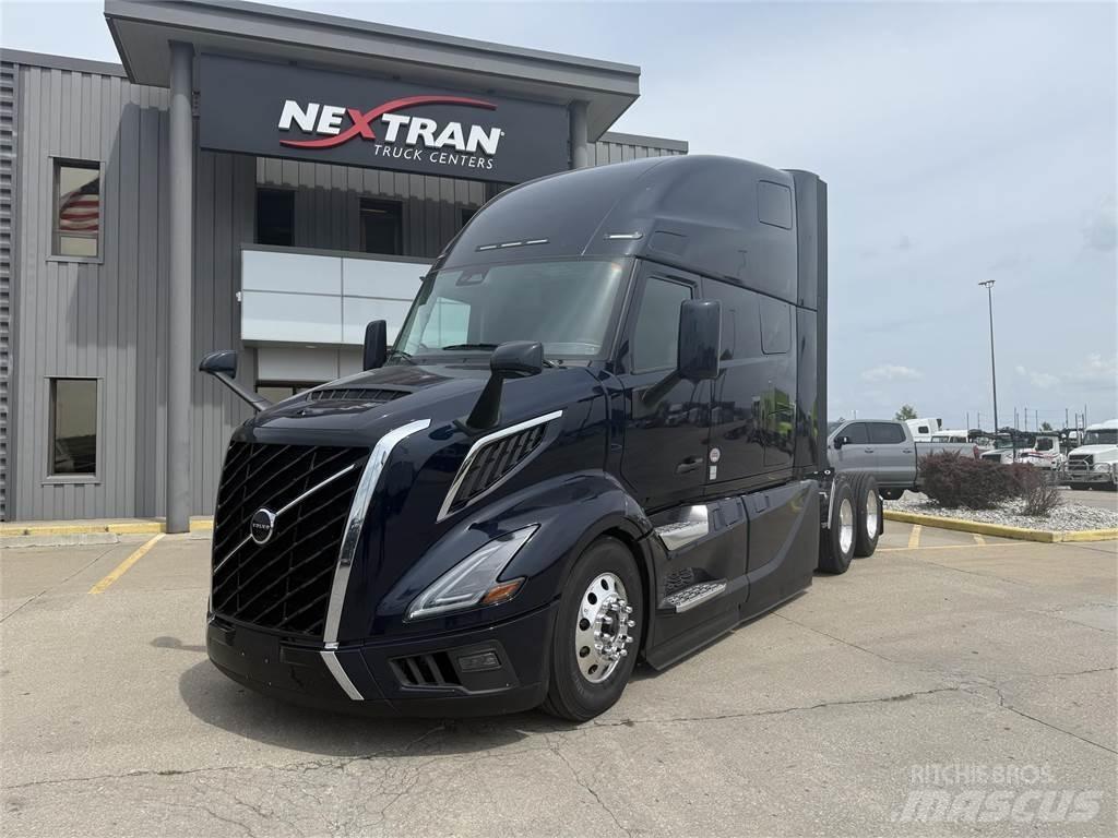 Volvo NEW VNL860 牵引车