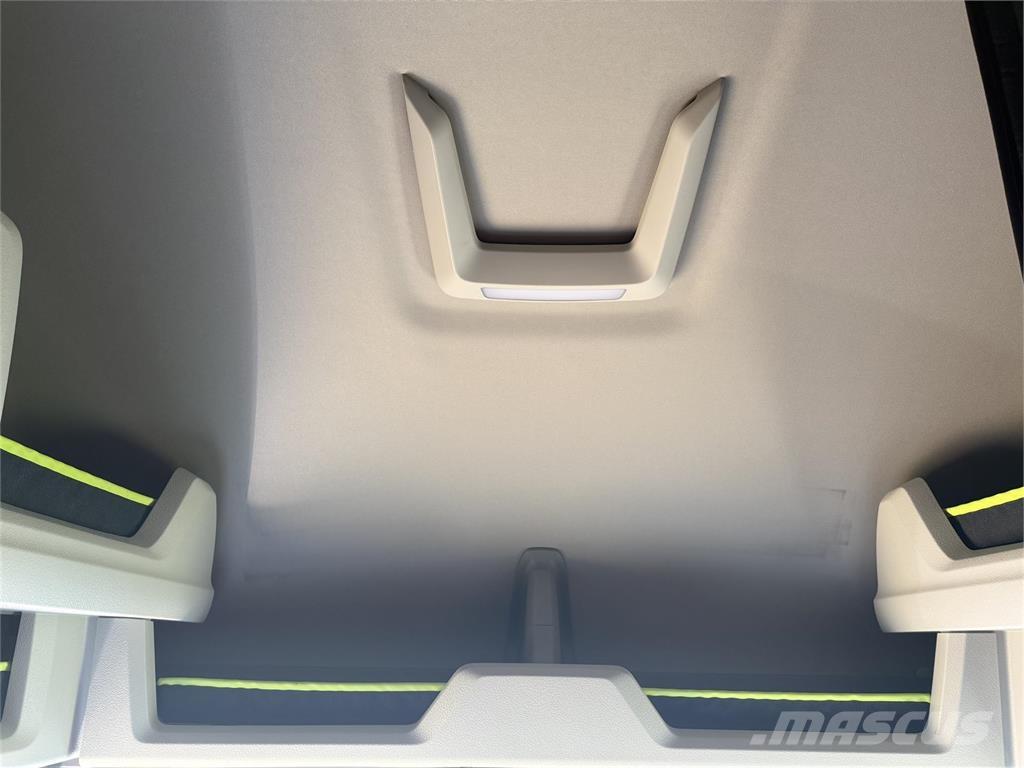 Volvo NEW VNL860 牵引车