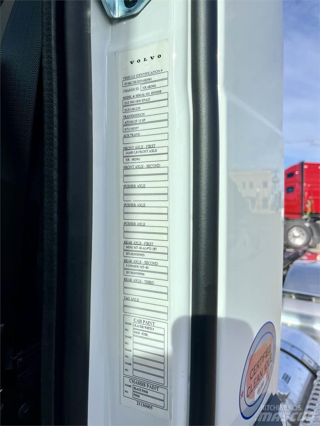 Volvo VHD64FT300 牵引车