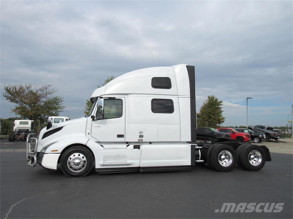 Volvo VNL 860 牵引车