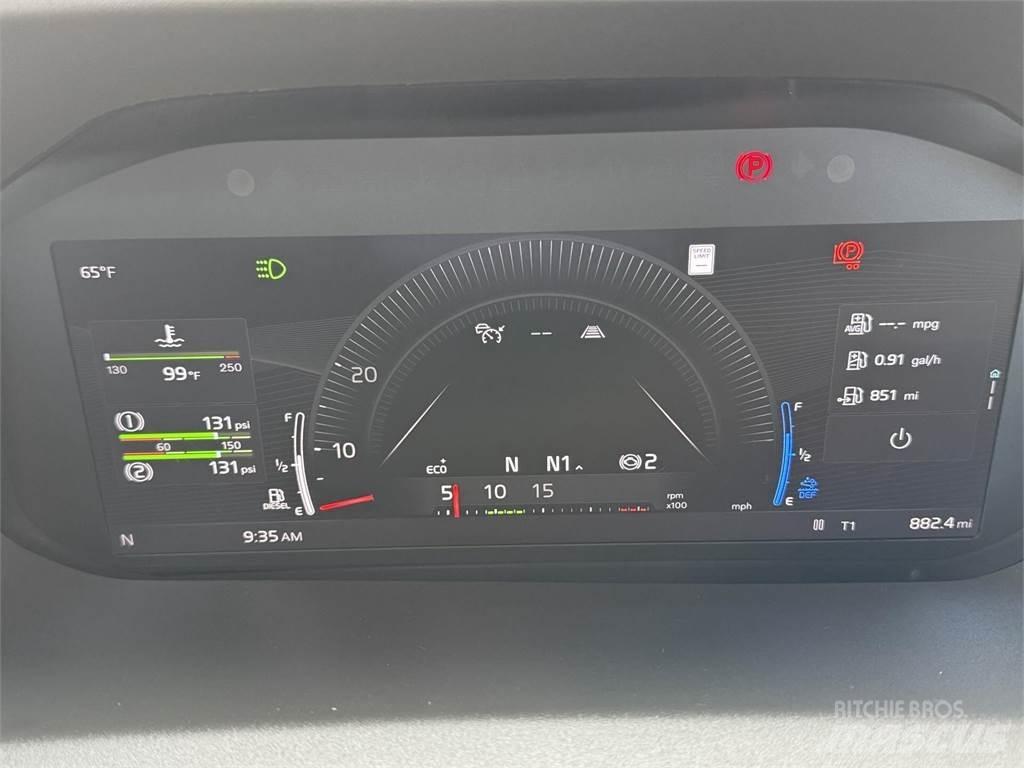 Volvo VNL64T300 牵引车