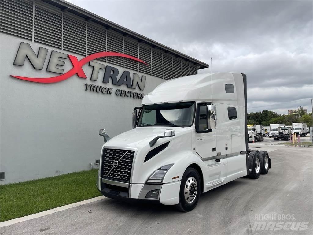 Volvo VNL64T760 牵引车