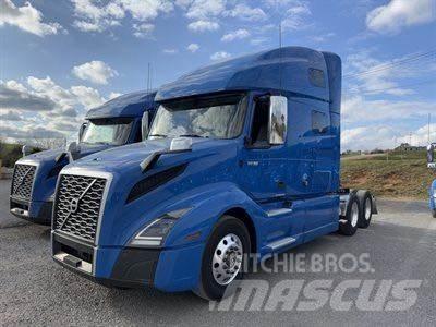 Volvo VNL64T760 牵引车
