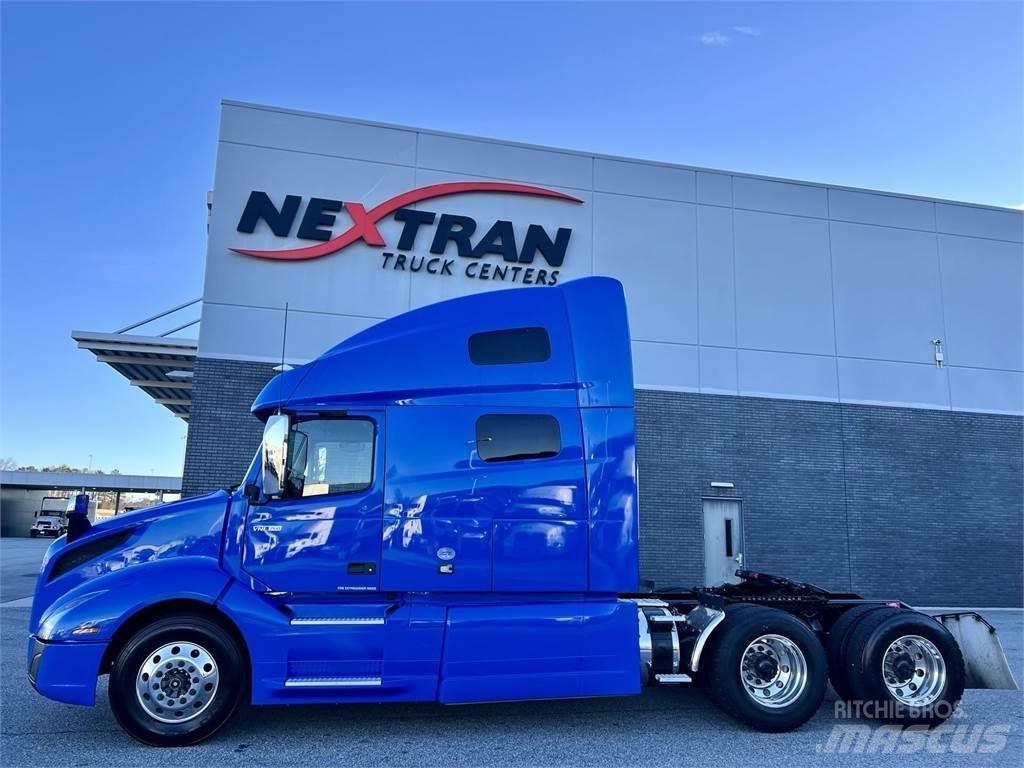 Volvo VNL64T760 牵引车