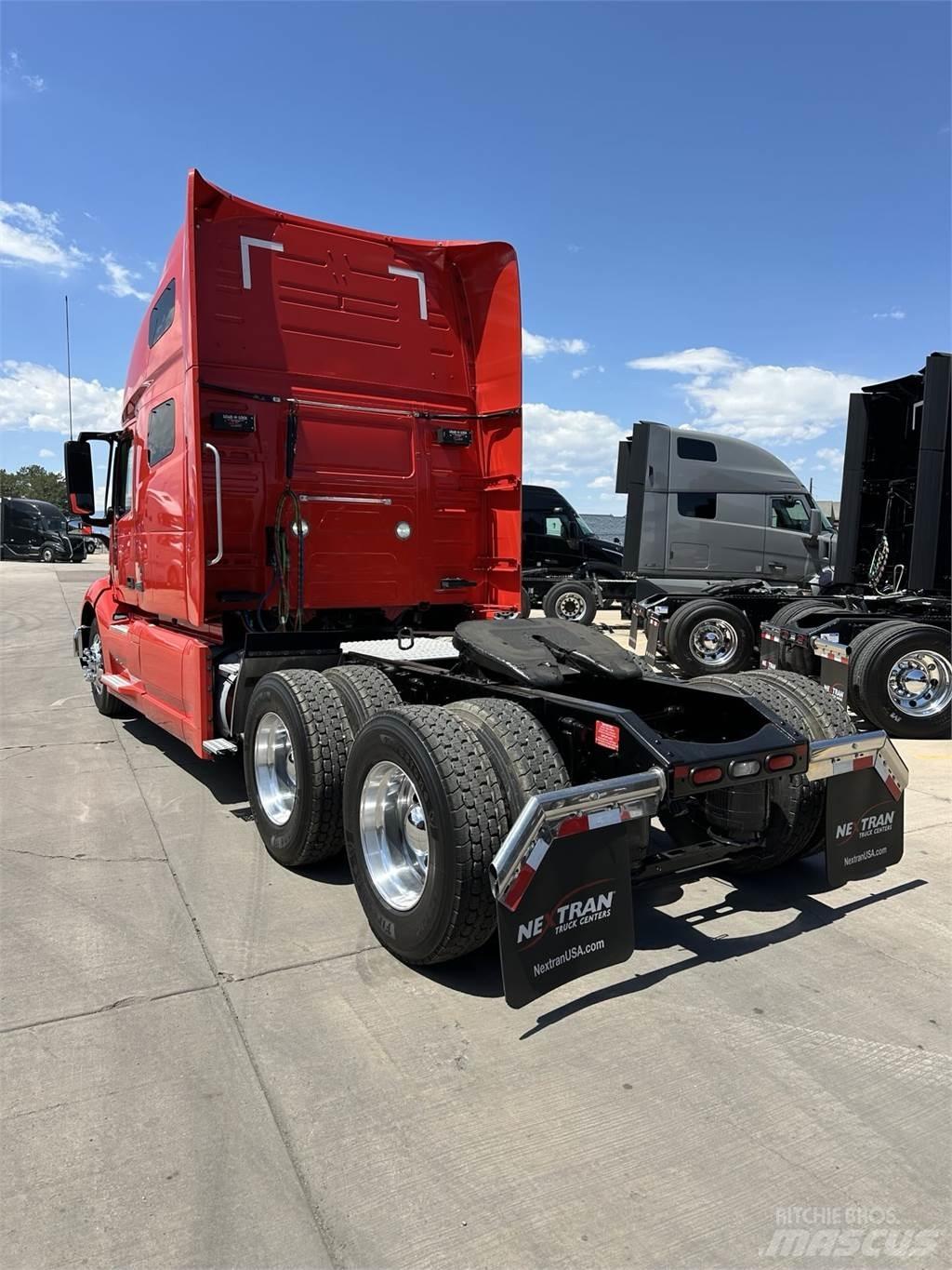 Volvo VNL64T760 牵引车