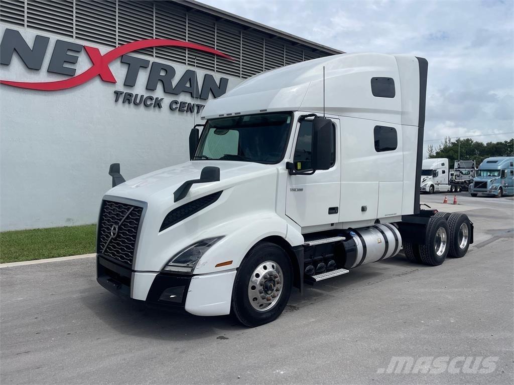 Volvo VNL64T760 牵引车