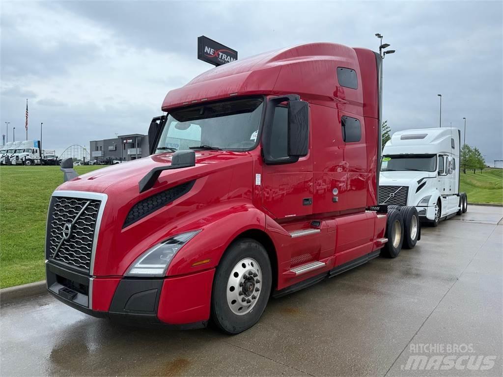 Volvo VNL64T760 牵引车
