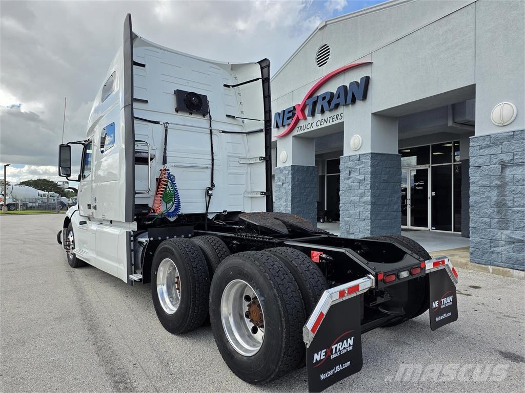 Volvo VNL64T760 牵引车