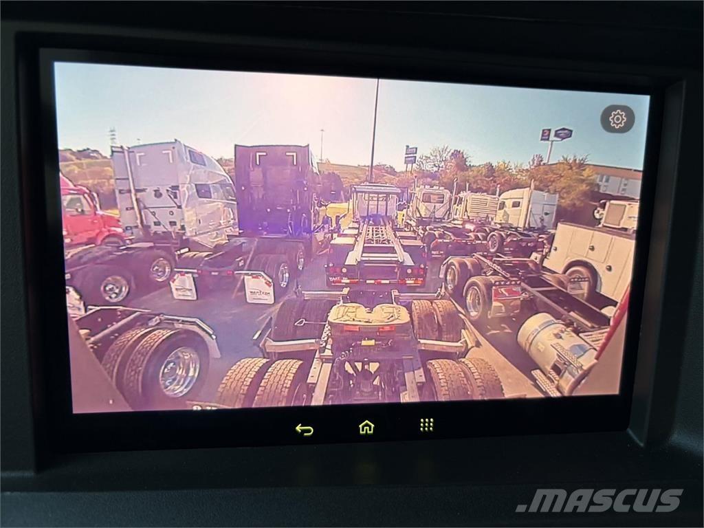 Volvo VNL64T860 牵引车