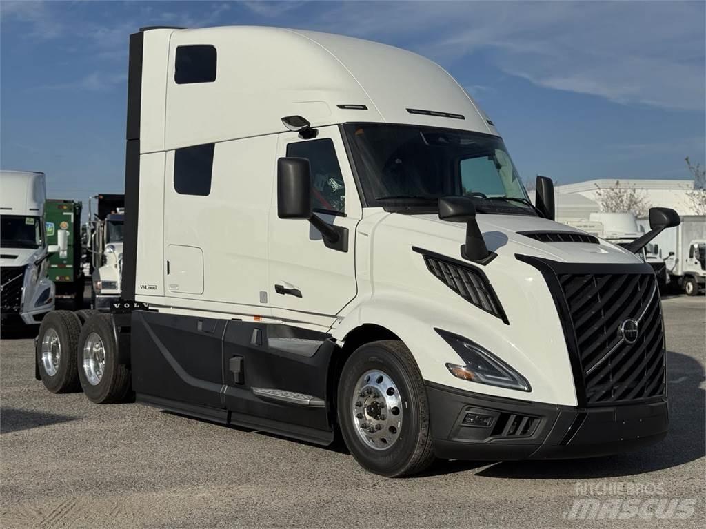 Volvo VNL64T860 牵引车