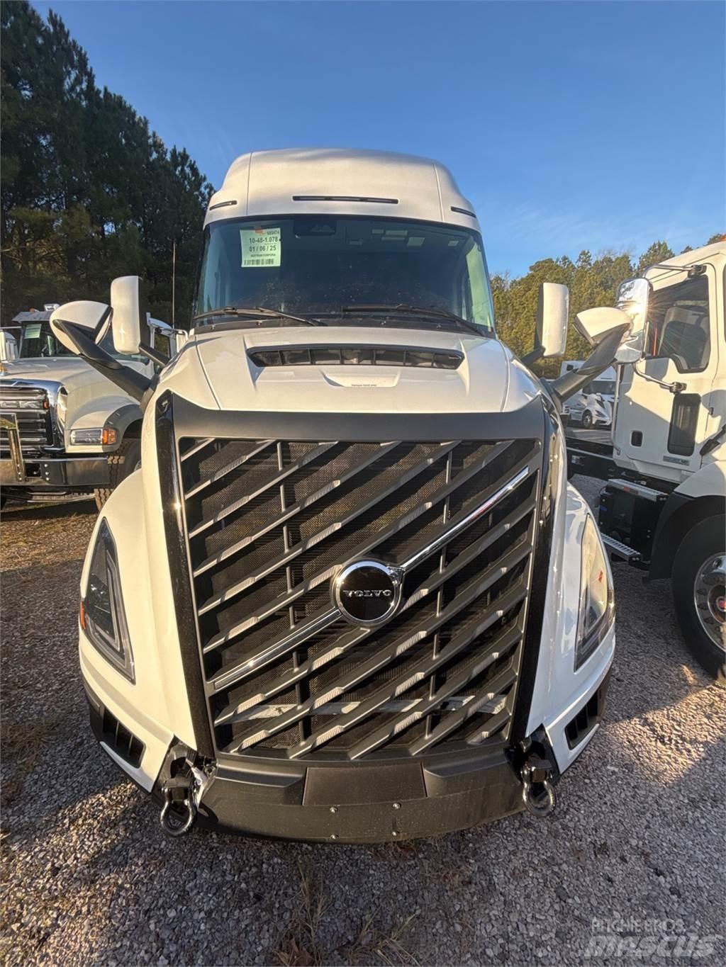 Volvo VNL64T860 牵引车