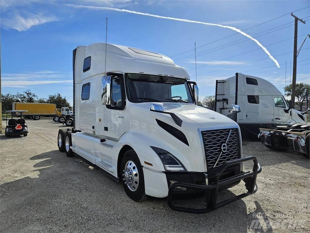Volvo VNL64T860 牵引车