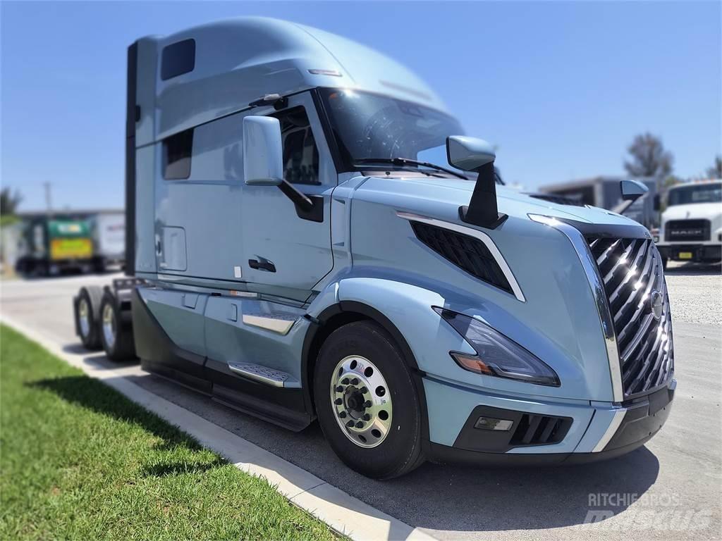 Volvo VNL64T860 牵引车