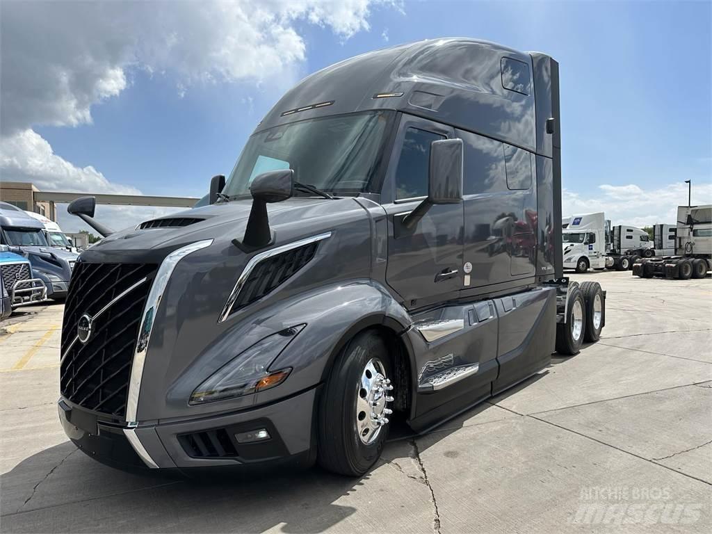 Volvo VNL64T860 牵引车