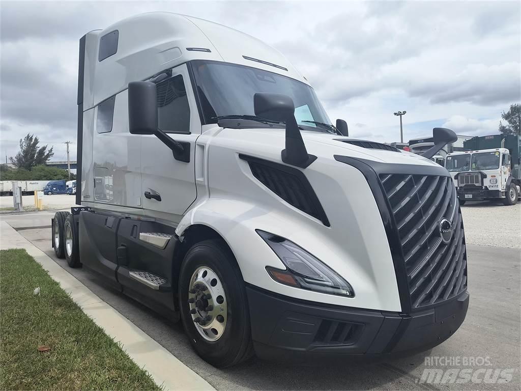 Volvo VNL64T860 牵引车