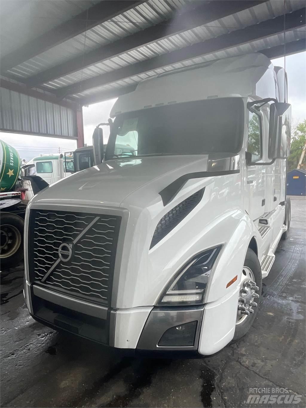 Volvo VNL64T860 牵引车