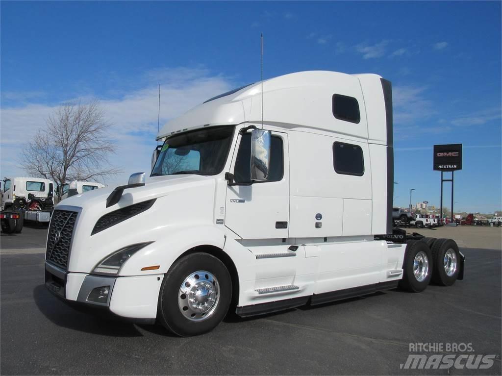 Volvo VNL64T860 牵引车