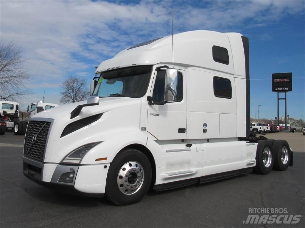 Volvo VNL64T860 牵引车