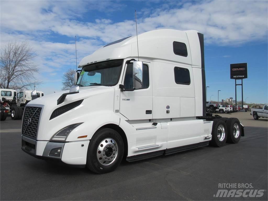 Volvo VNL64T860 牵引车