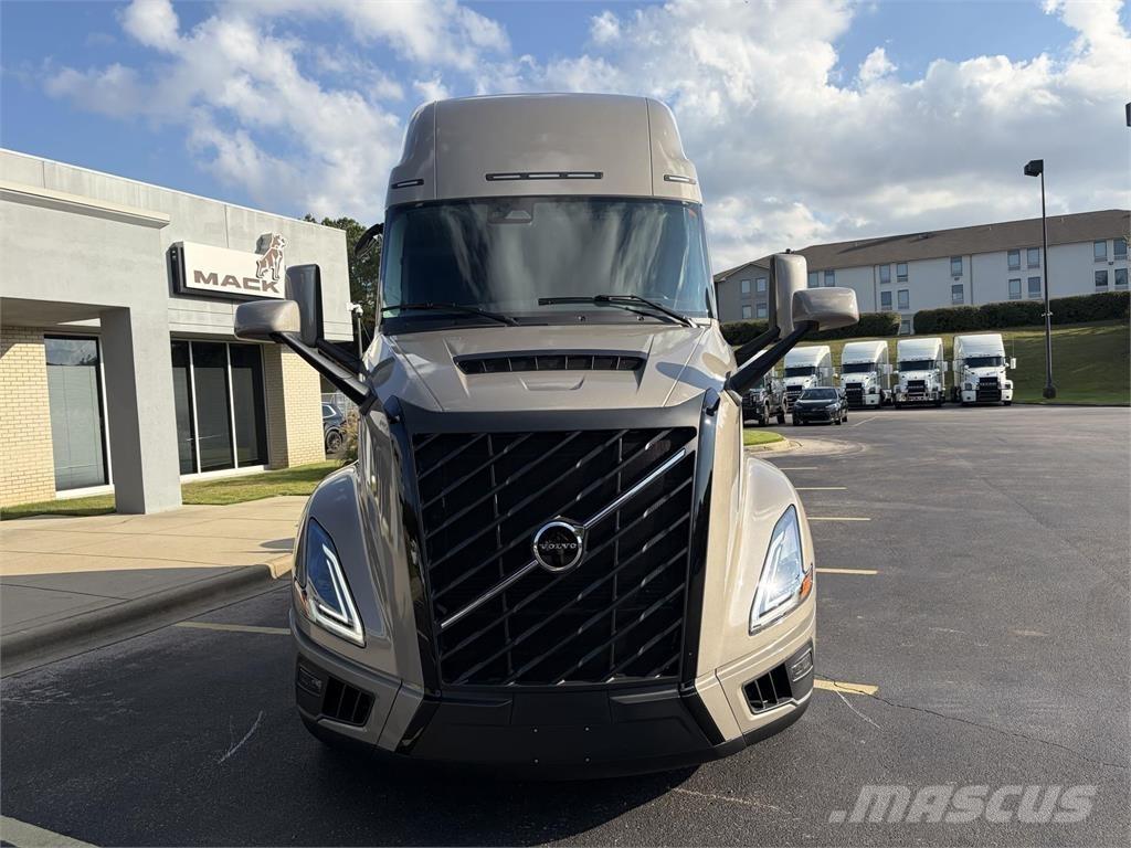 Volvo VNL64T860 牵引车