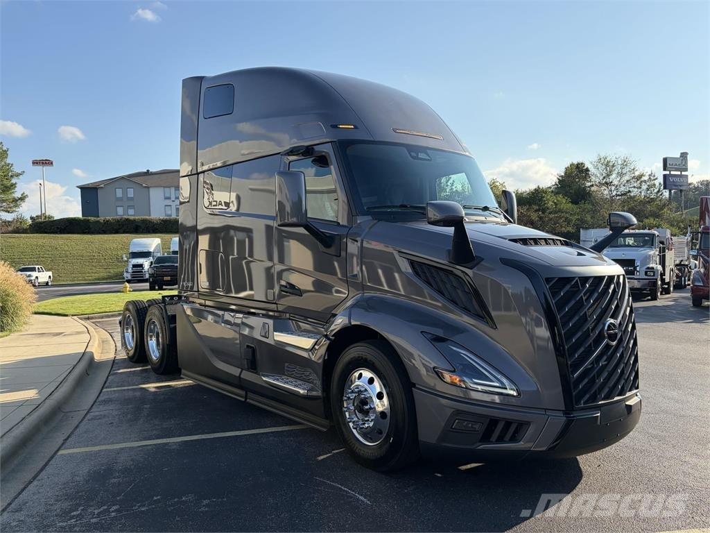 Volvo VNL64T860 牵引车